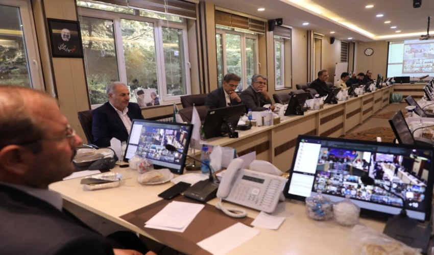 دوره آموزشی ضمن خدمت طراحی واجرای سدهای خاکی از تاریخ 98/10/7 لغایت 98/10/12 در این مرکز درحال برگزاری میباشد