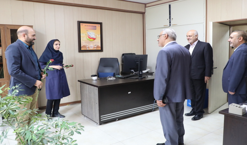  گزارش تصویری/تقدیر و قدردانی سرپرست سازمان منابع طبیعی از کارکنان 