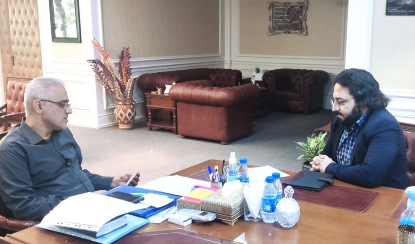  دیدار چهره به چهره سرپرست سازمان منابع طبیعی کشور با همکاران