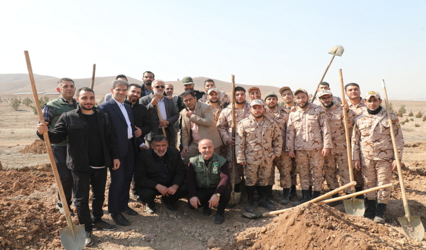 تاکید رییس سازمان منابع طبیعی بر اهمیت نهالکاری در ذخیره‌سازی آب