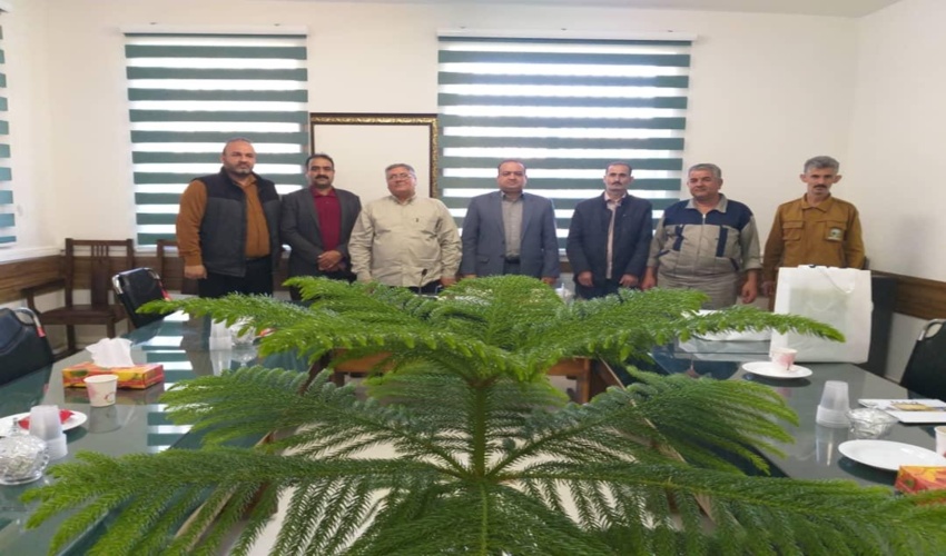  مراسم تقدیر از همکاران خدماتی مجتمع آموزشی دکتر جوانشیر برگزار شد