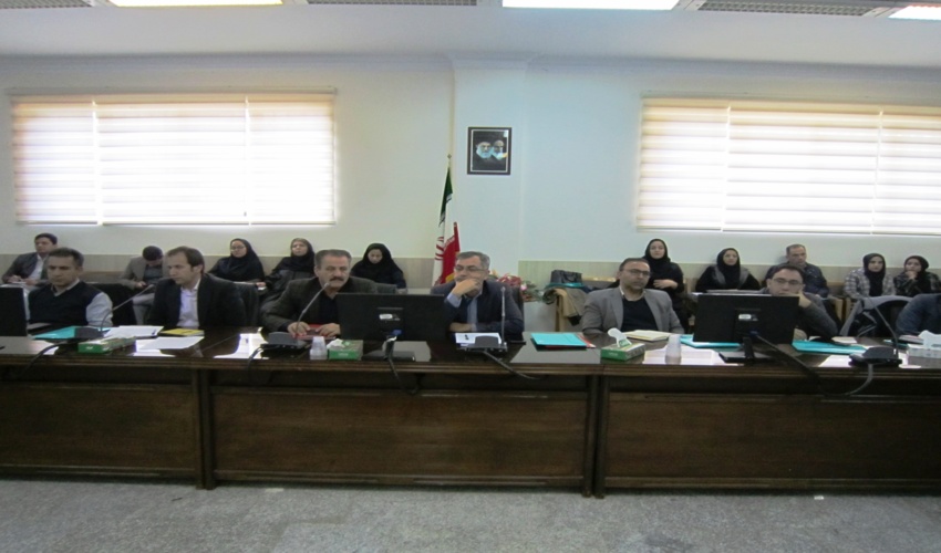 برگزاری نخستین کارگاه آموزشی آشنایی با سامانه پنجره واحد مدیریت زمین در مرکز آموزش دکتر جوانشیر مورخ 28/9/1402