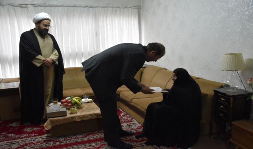 دیدار سرپرست سازمان منابع طبیعی و آبخیزداری کشور با خانواده های شهدای استان تهران و البرز