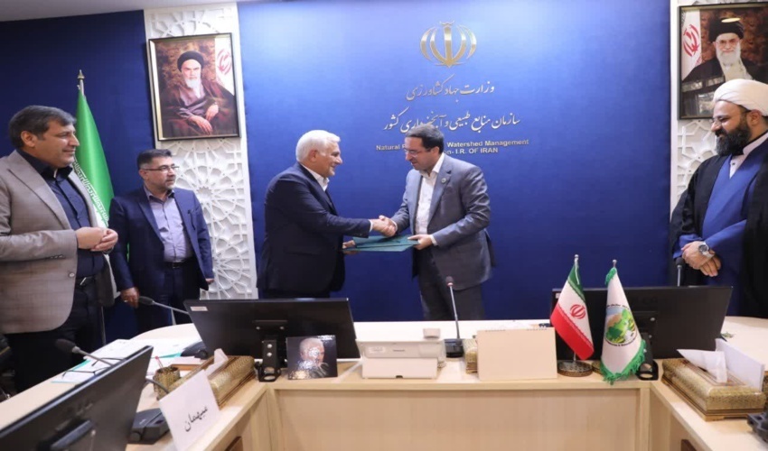 امضای تفاهم‌نامه همکاری سازمان منابع طبیعی و شرکت هواپیمایی ماهان در حمایت از طرح مردمی کاشت یک میلیارد درخت